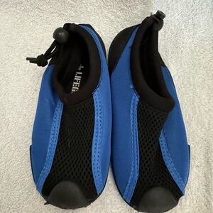 Toddler 7/8 Black & Blue Water Shoes